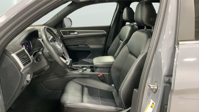Certified 2021 Volkswagen Atlas Cross Sport SEL AWD/4WD image 14