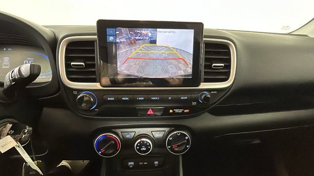Certified 2026 Hyundai Venue SE FWD image 23