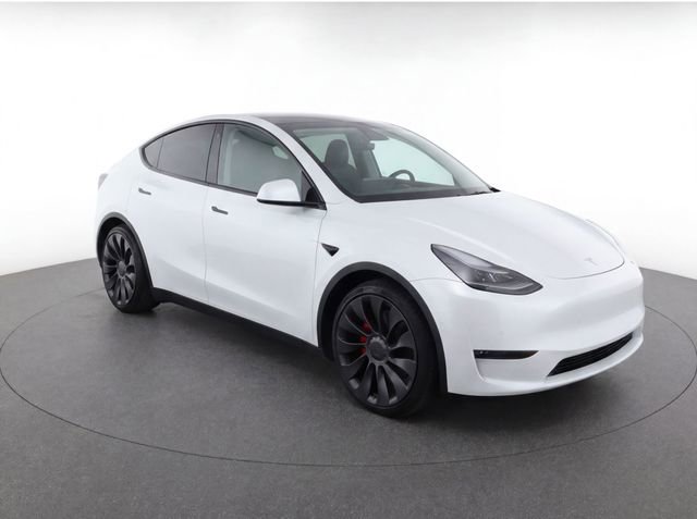Used 2023 Tesla Model Y Performance AWD/4WD image 2