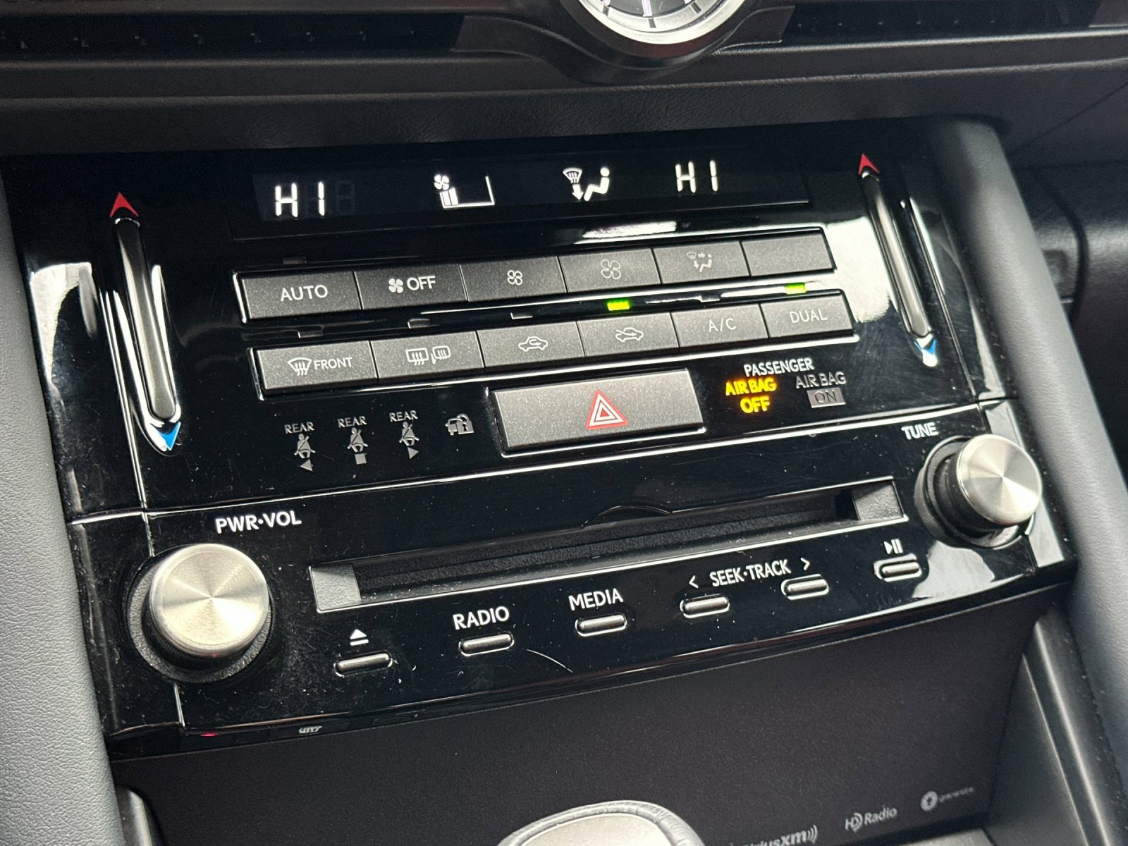 Used 2023 Lexus IS 300 300 image 18