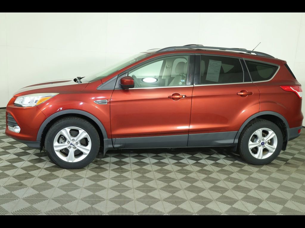 Used 2016 Ford Escape SE w/ Equipment Group 201A AWD/4WD image 4