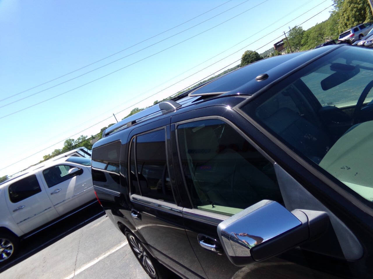 Used 2016 Lincoln Navigator L Select RWD image 52