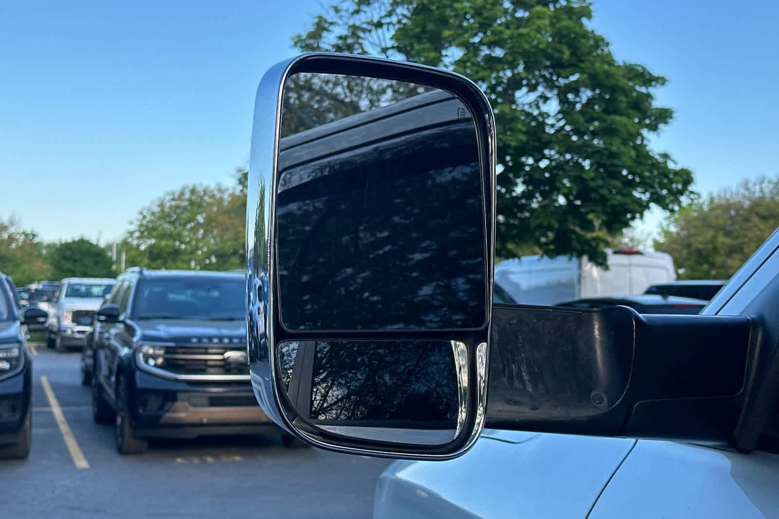 Used 2017 RAM 2500 Laramie w/ Convenience Group AWD/4WD image 8