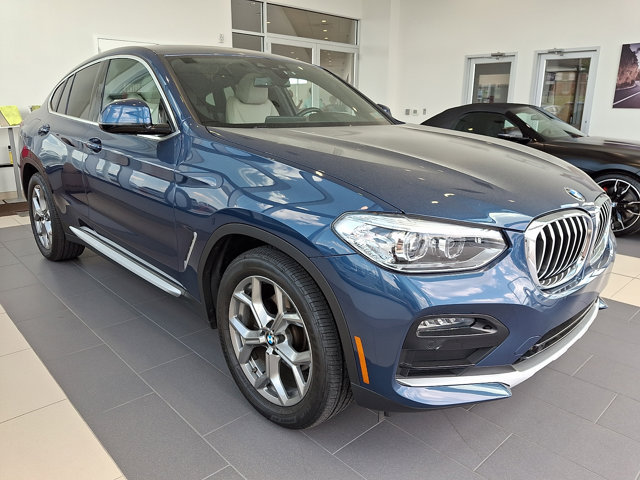 Used 2020 BMW X4 xDrive30i w/ Premium Package AWD/4WD image 1