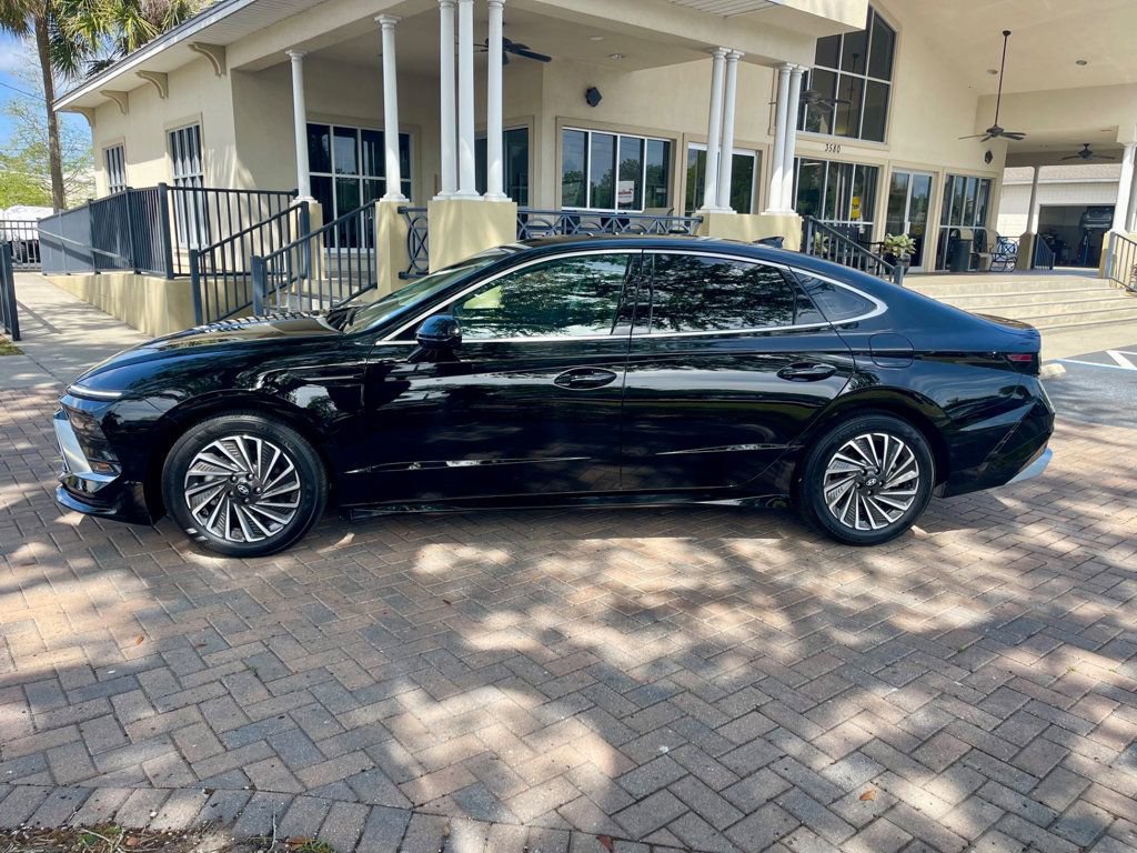 Used 2025 Hyundai Sonata SEL image 2