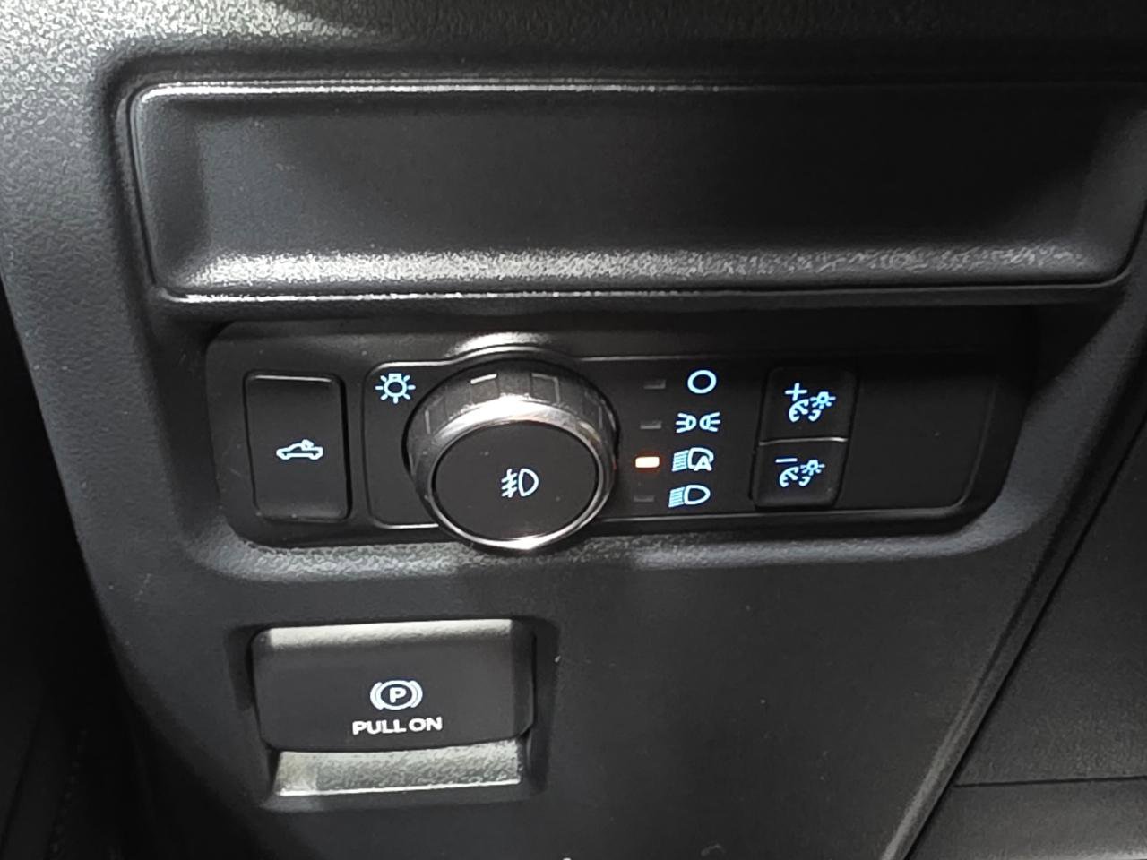 Used 2022 Ford F150 XL w/ STX Black Appearance Package AWD/4WD image 38
