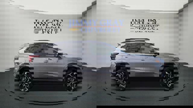 New 2026 Chevrolet Trax RS w/ Sunroof Package image 2