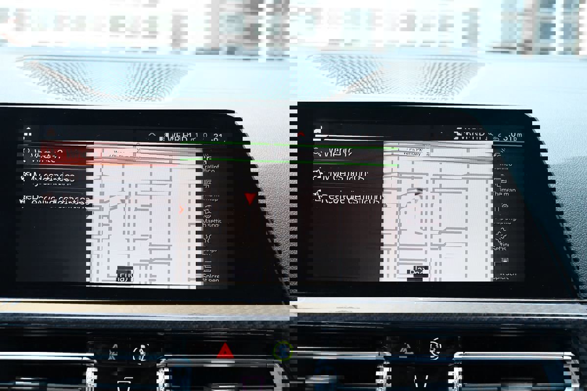 Used 2021 BMW 440i xDrive Coupe w/ Premium Package image 19