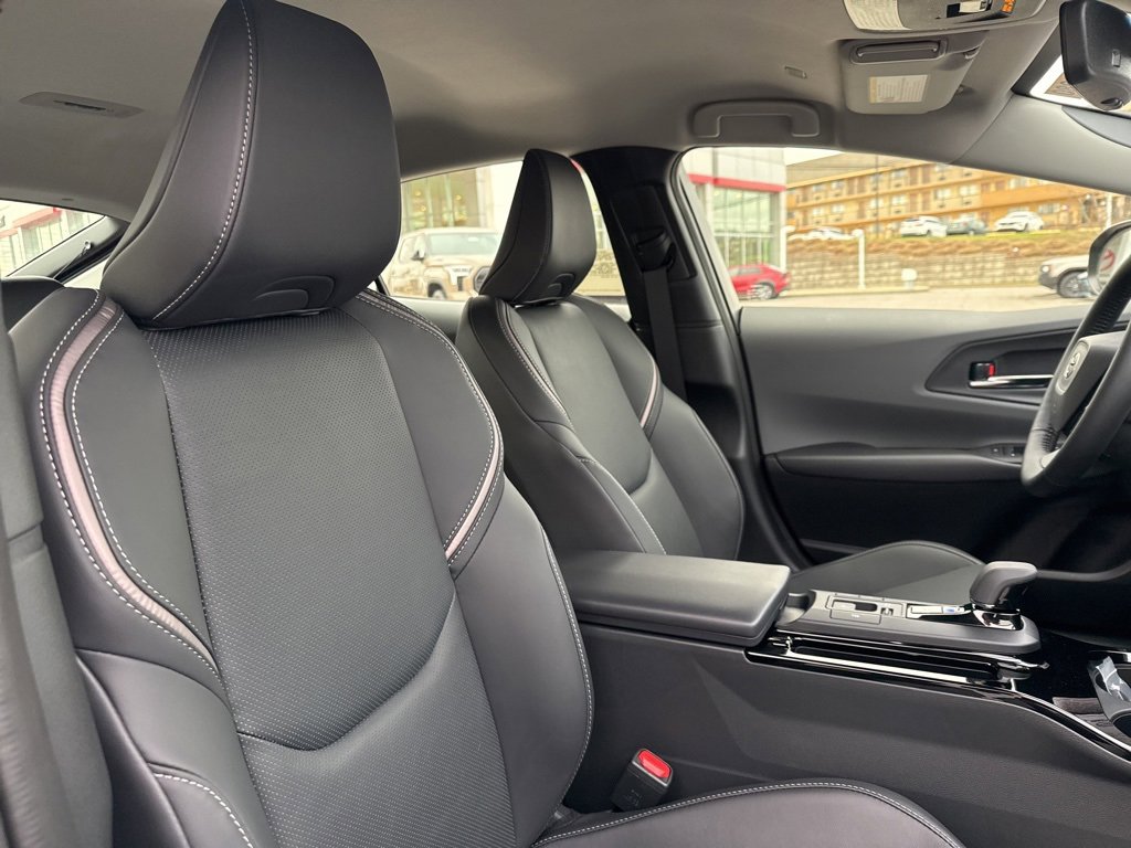 New 2026 Toyota Prius XLE image 8