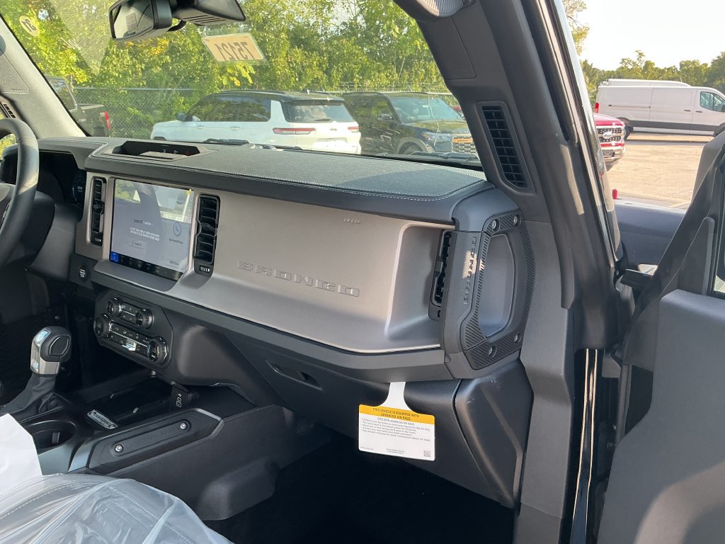 New 2026 Ford Bronco Outer Banks AWD/4WD image 23