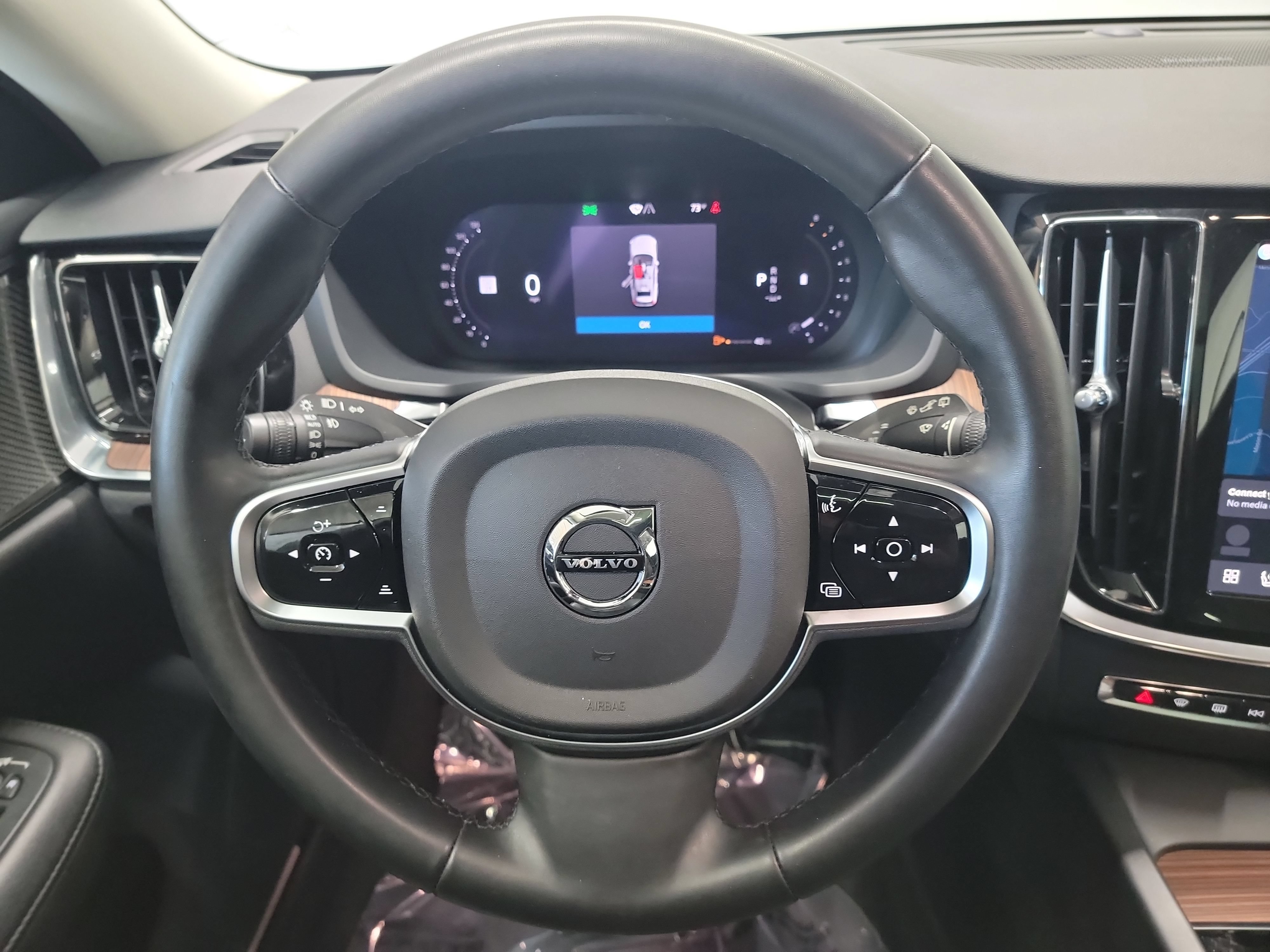 Used 2025 Volvo V60 B5 Cross Country Plus AWD/4WD image 17