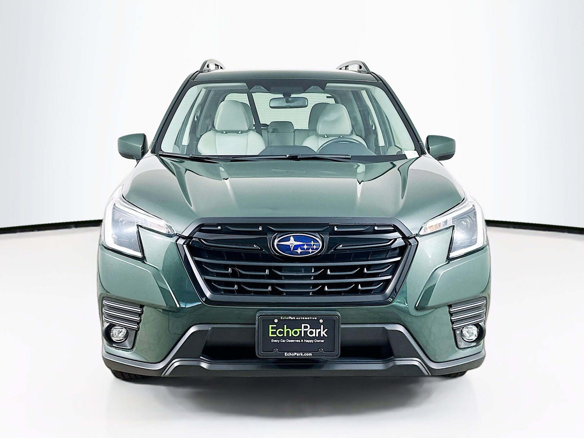 Used 2024 Subaru Forester Premium image 2
