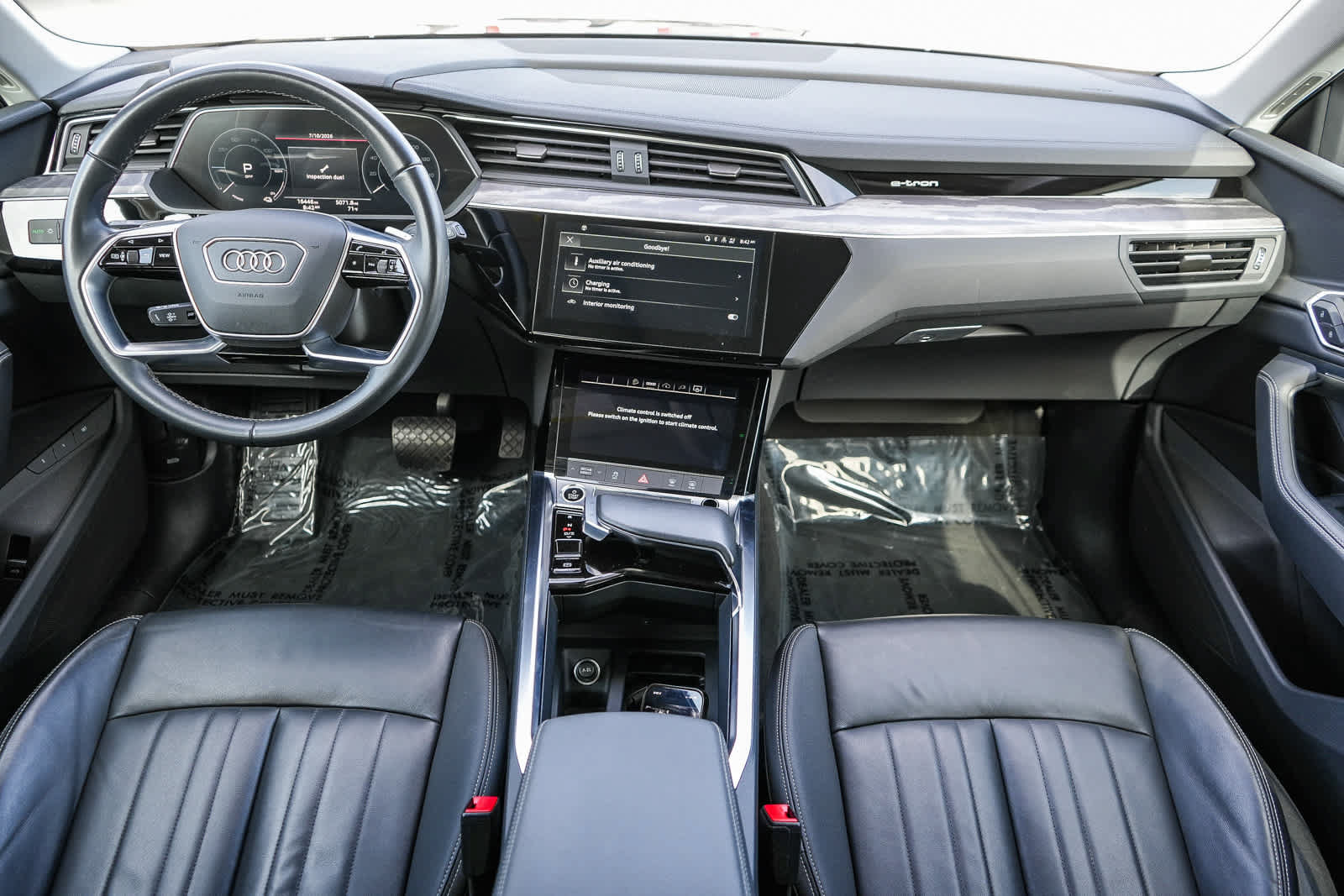 Used 2024 Audi Q8 e-tron Premium AWD/4WD image 16