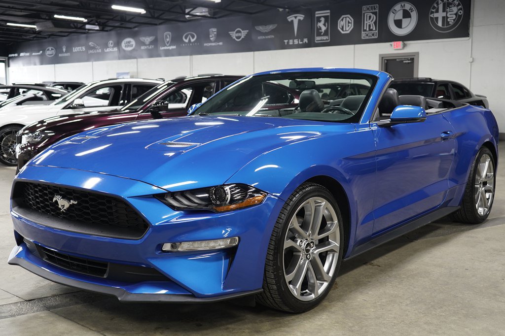 Used 2020 Ford Mustang Premium w/ Equipment Group 201A RWD image 33