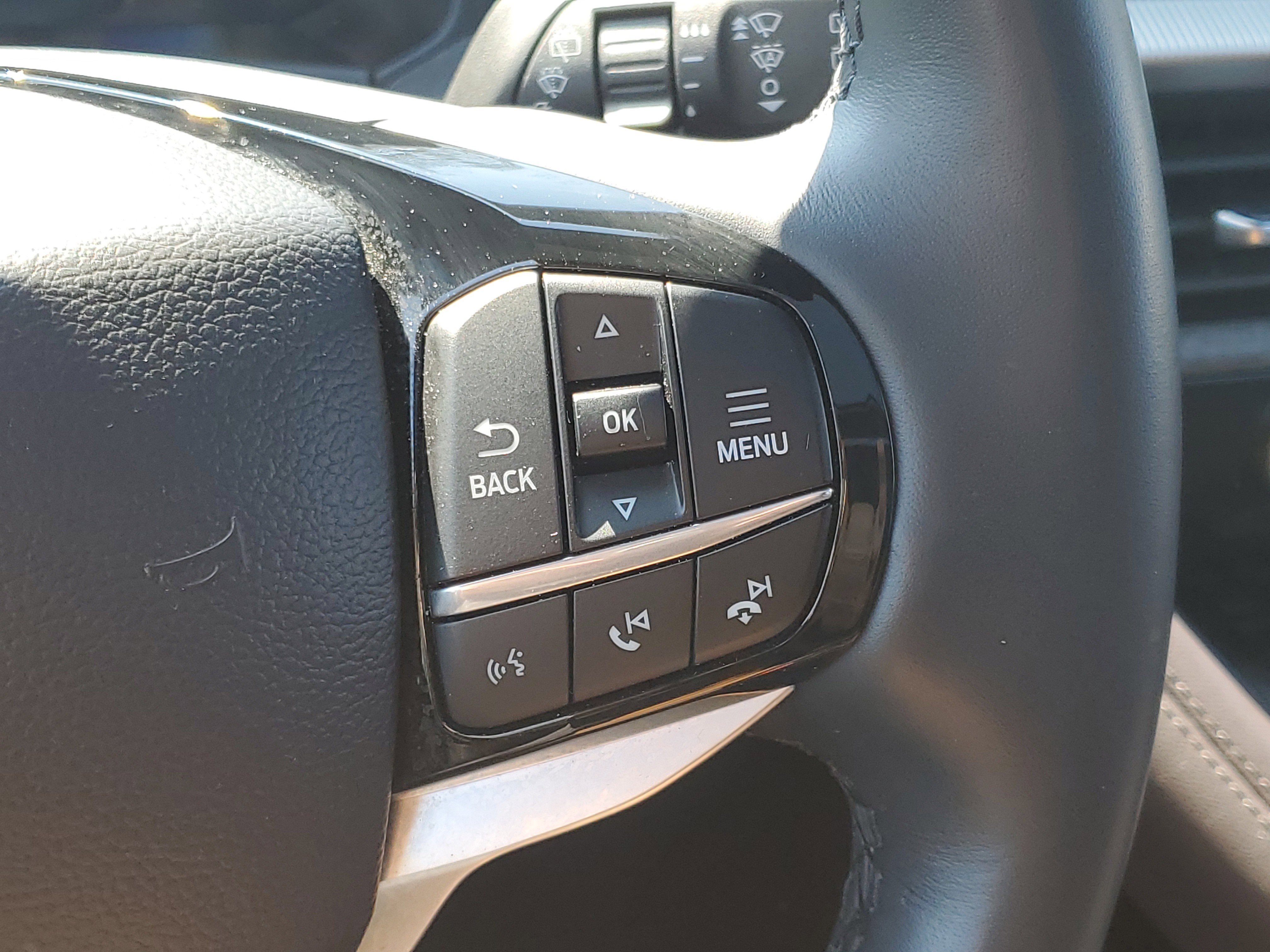 Used 2025 Ford Explorer Platinum w/ Ultimate Package image 13