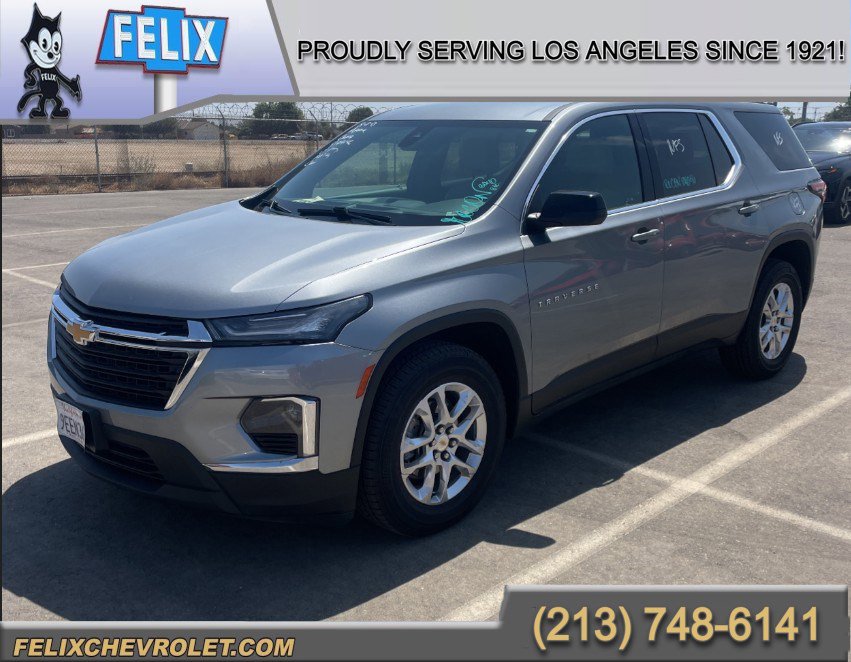 Used 2023 Chevrolet Traverse LS