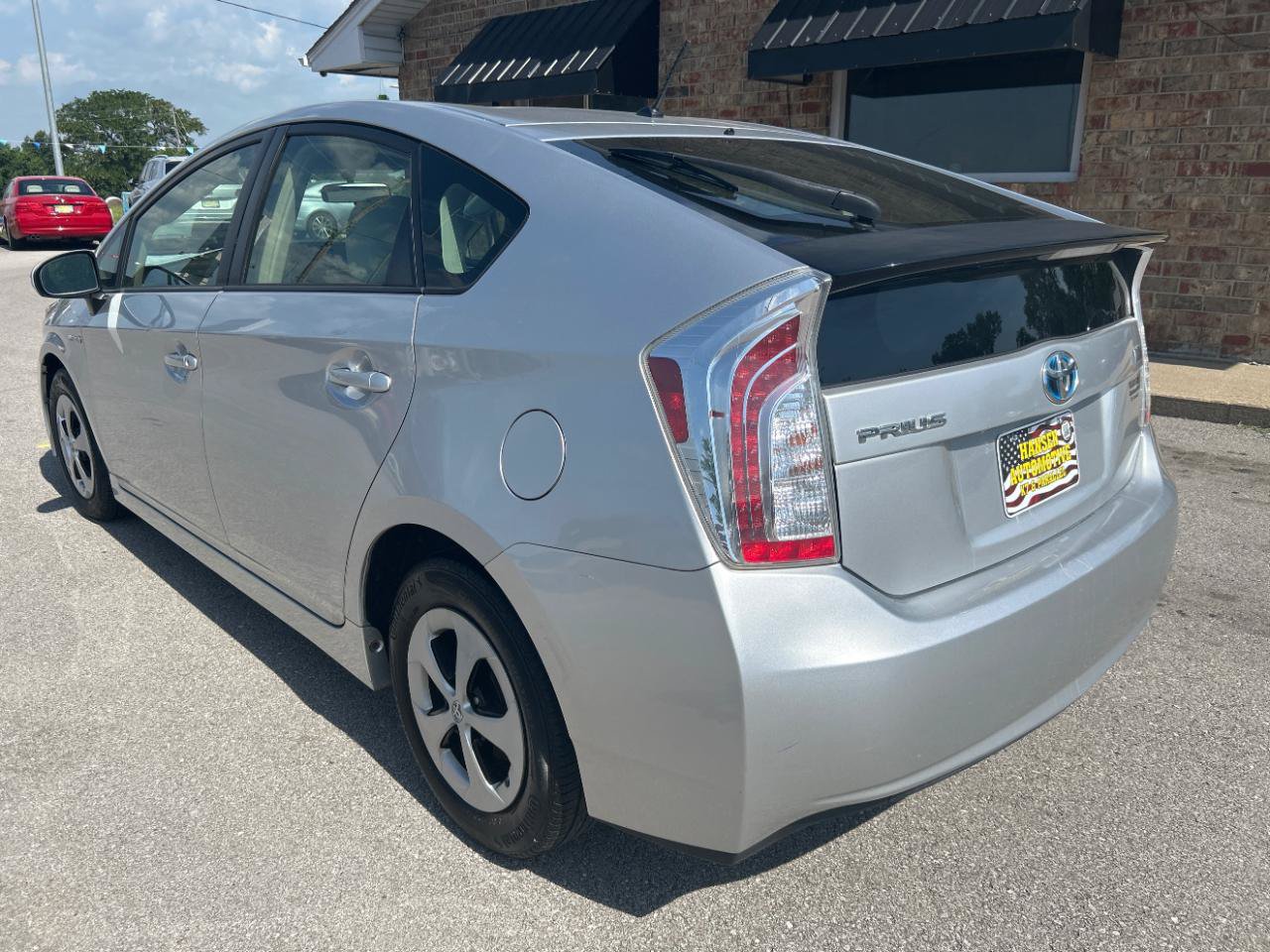 Used 2014 Toyota Prius Two FWD image 9