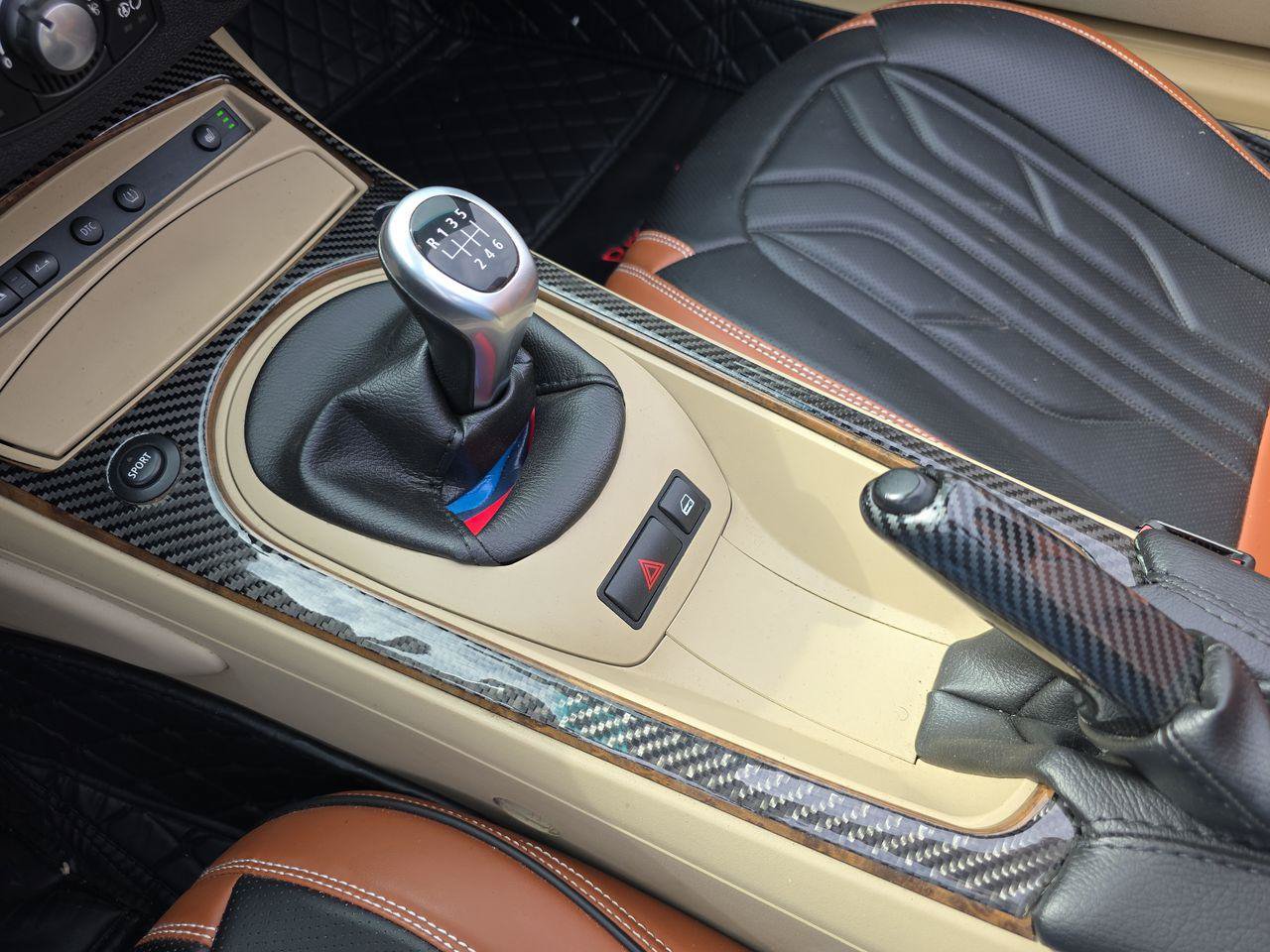 Used 2008 BMW Z4 3.0i RWD image 10