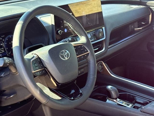 Used 2025 Toyota Grand Highlander AWD Hybrid image 20