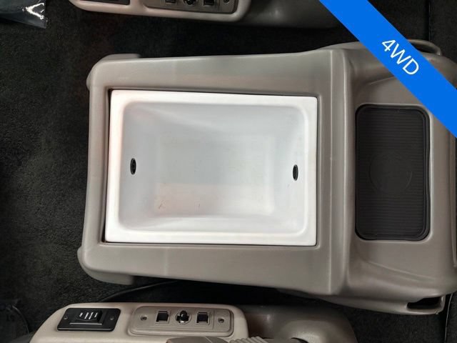 Used 2020 Chevrolet Express 2500 Extended w/ Enhanced Convenience Package RWD image 36