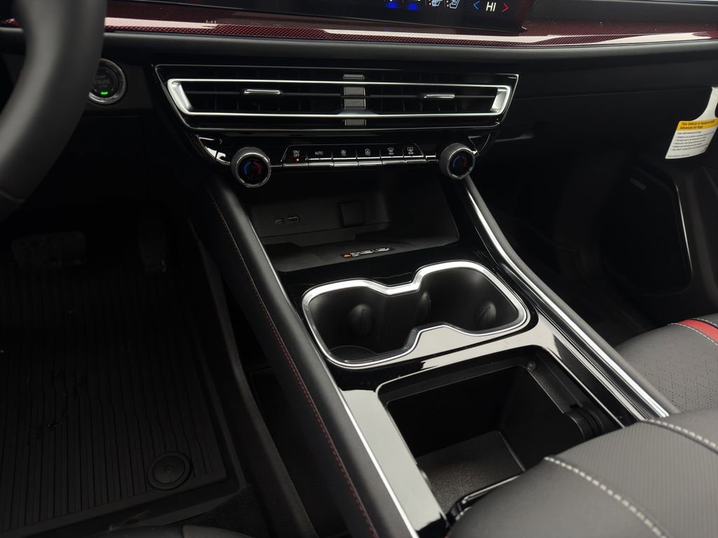 New 2026 Chevrolet Traverse RS w/ LPO, Floor Liner Package image 15