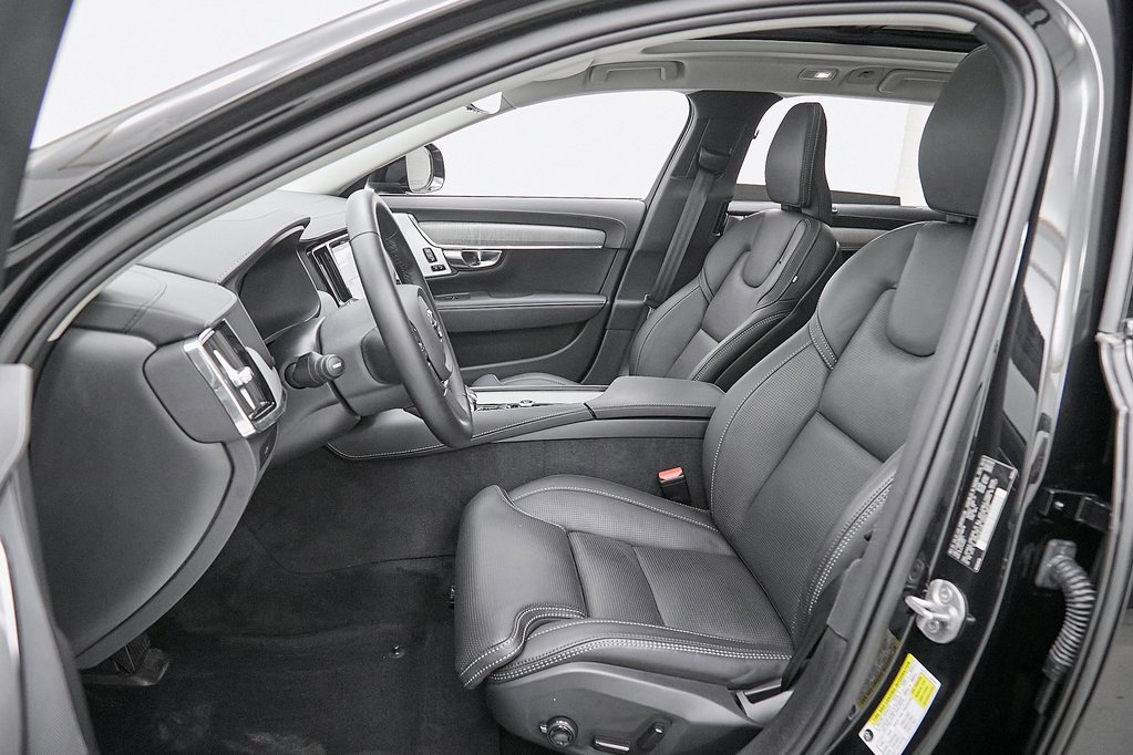 Certified 2024 Volvo V90 B6 Cross Country Ultimate image 15