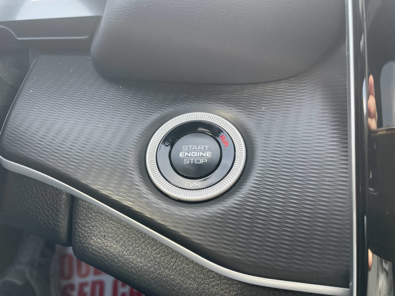 Used 2024 Jeep Grand Cherokee L Laredo w/ Luxury Tech Group I AWD/4WD image 21