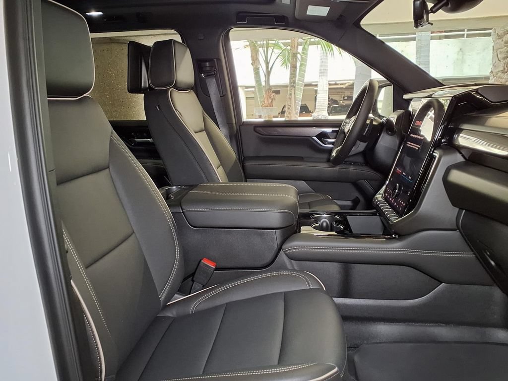 New 2026 GMC Yukon XL Elevation w/ Elevation Premium Package RWD image 6