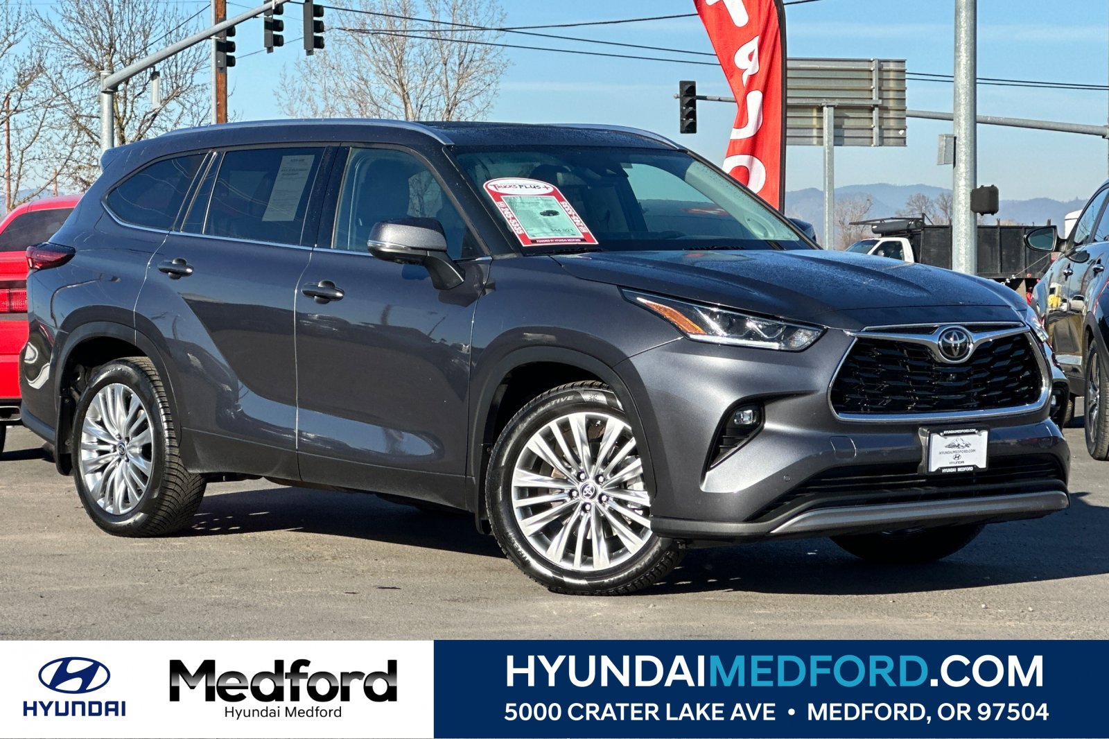 Used 2023 Toyota Highlander Platinum