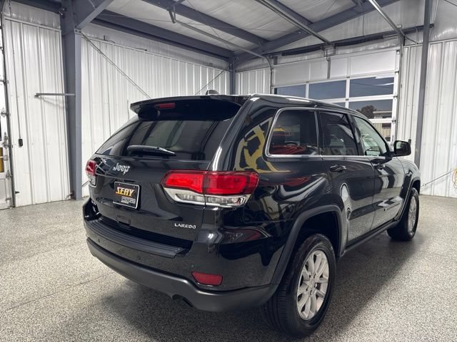 Used 2022 Jeep Grand Cherokee Laredo E AWD/4WD image 21