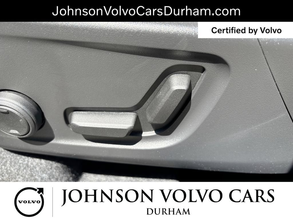 Used 2023 Volvo XC40 B5 Plus w/ Protection Package Premier AWD/4WD image 15