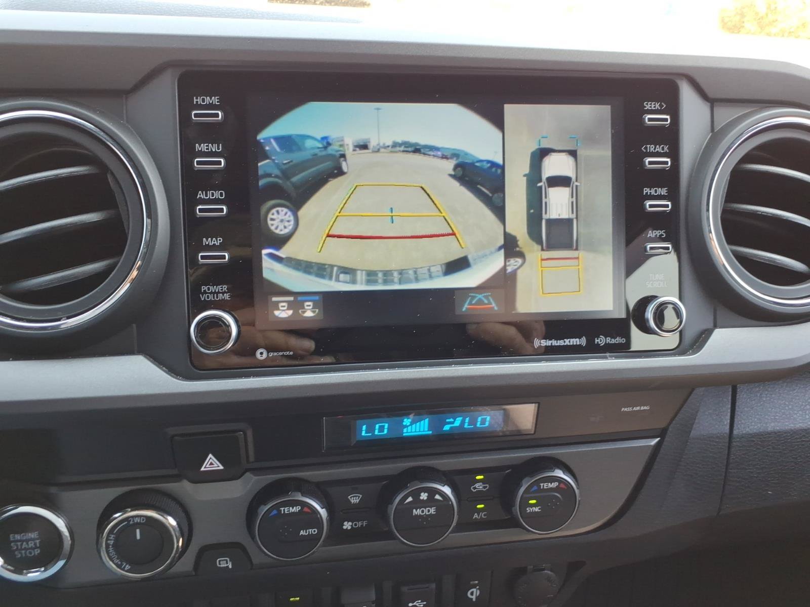 Used 2023 Toyota Tacoma TRD Off-Road w/ Advanced Technology Package AWD/4WD image 16