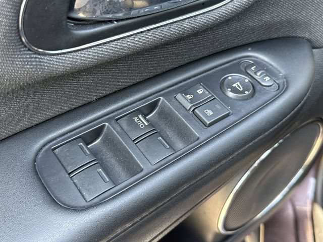Used 2022 Honda HR-V EX image 16