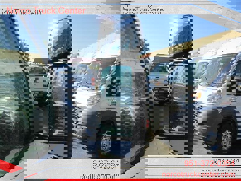 Used 2005 Dodge Sprinter 2500 image 6