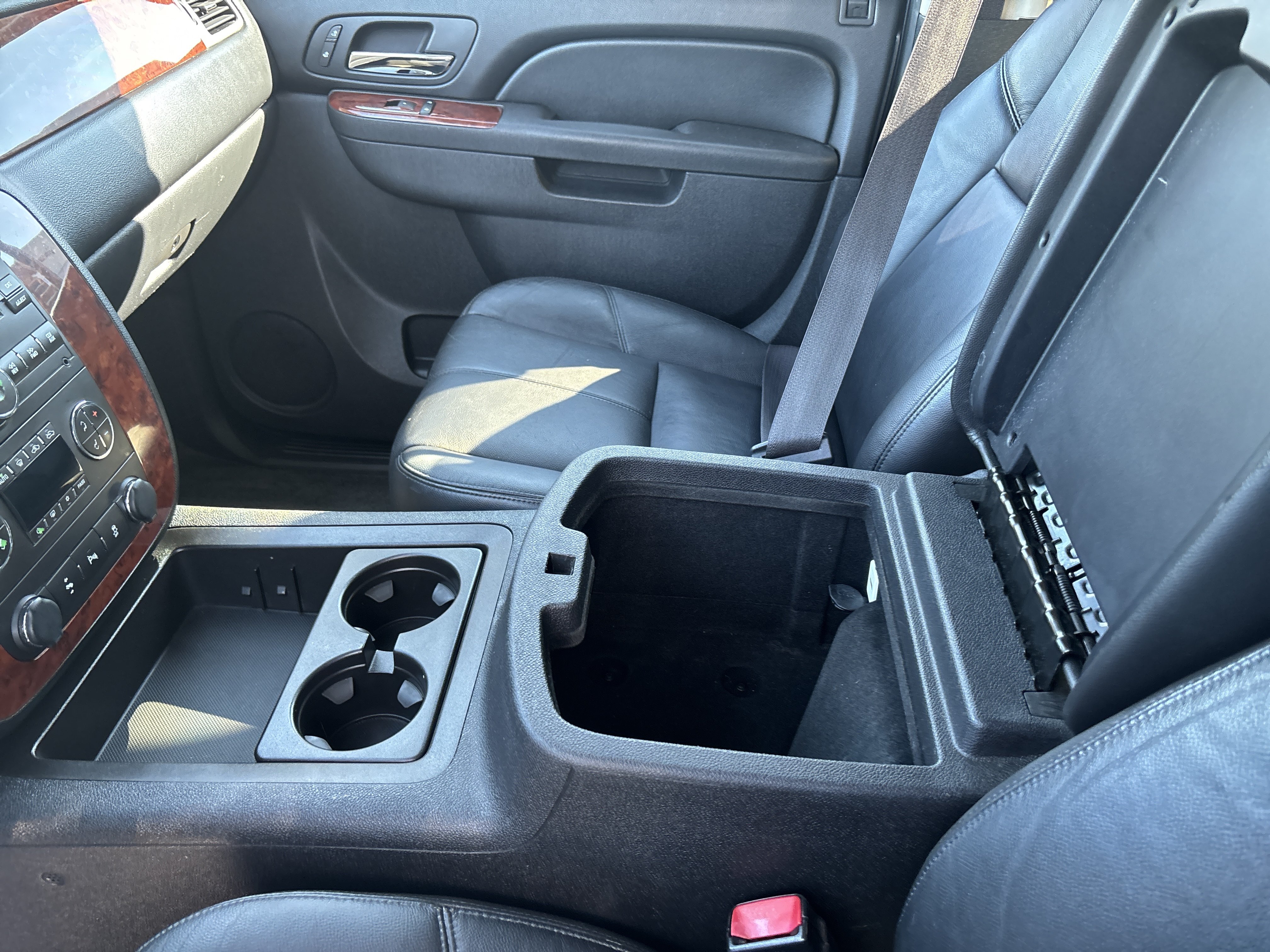 Used 2012 Chevrolet Avalanche LT RWD image 23