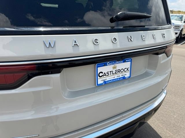 Certified 2022 Jeep Wagoneer Series II AWD/4WD image 22