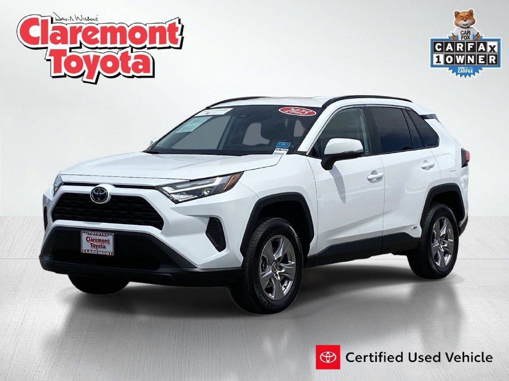 Certified 2025 Toyota RAV4 XLE AWD/4WD image 1