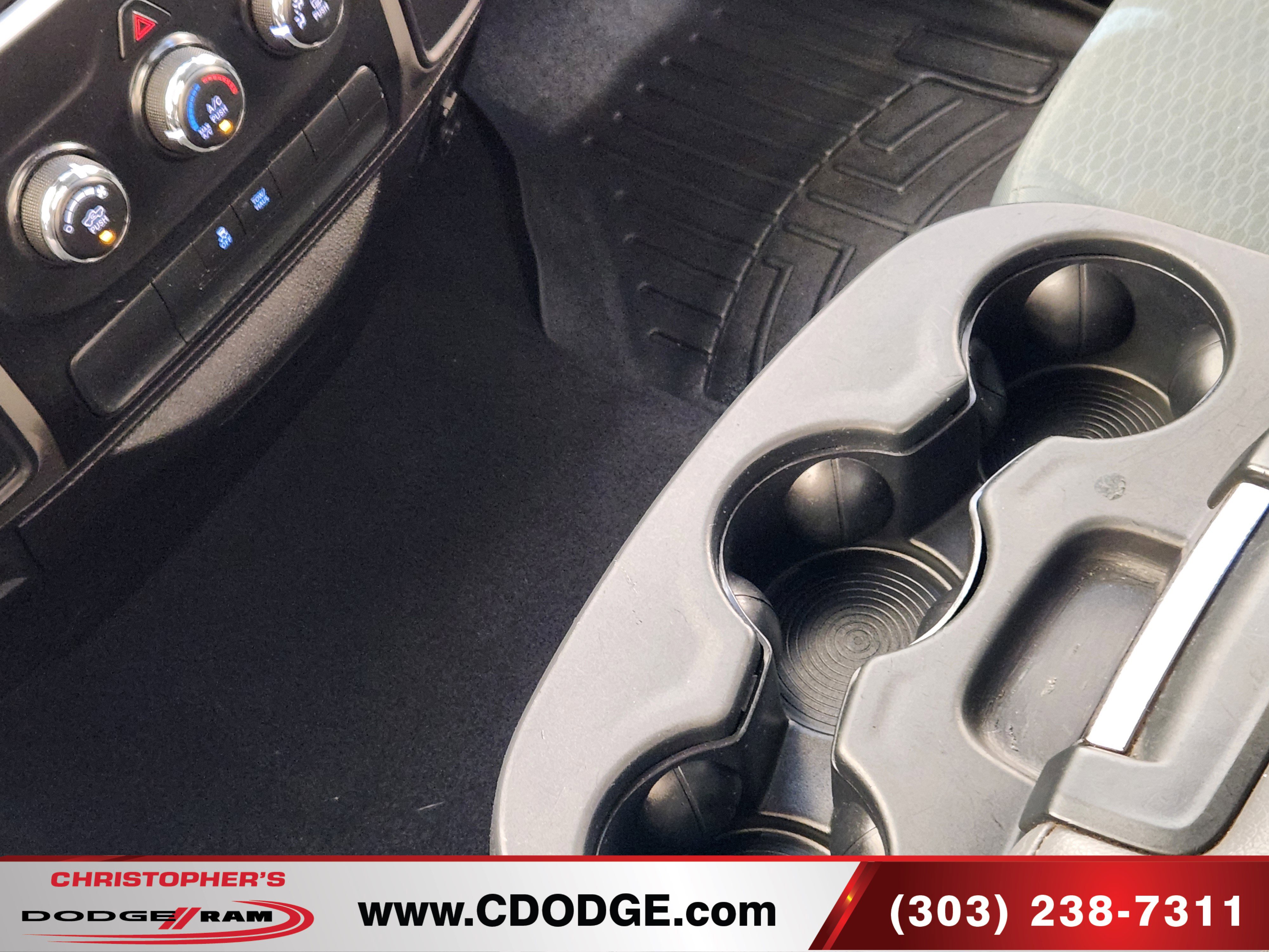 Used 2013 RAM 1500 Classic SLT w/ Premium Display Pkg AWD/4WD image 13
