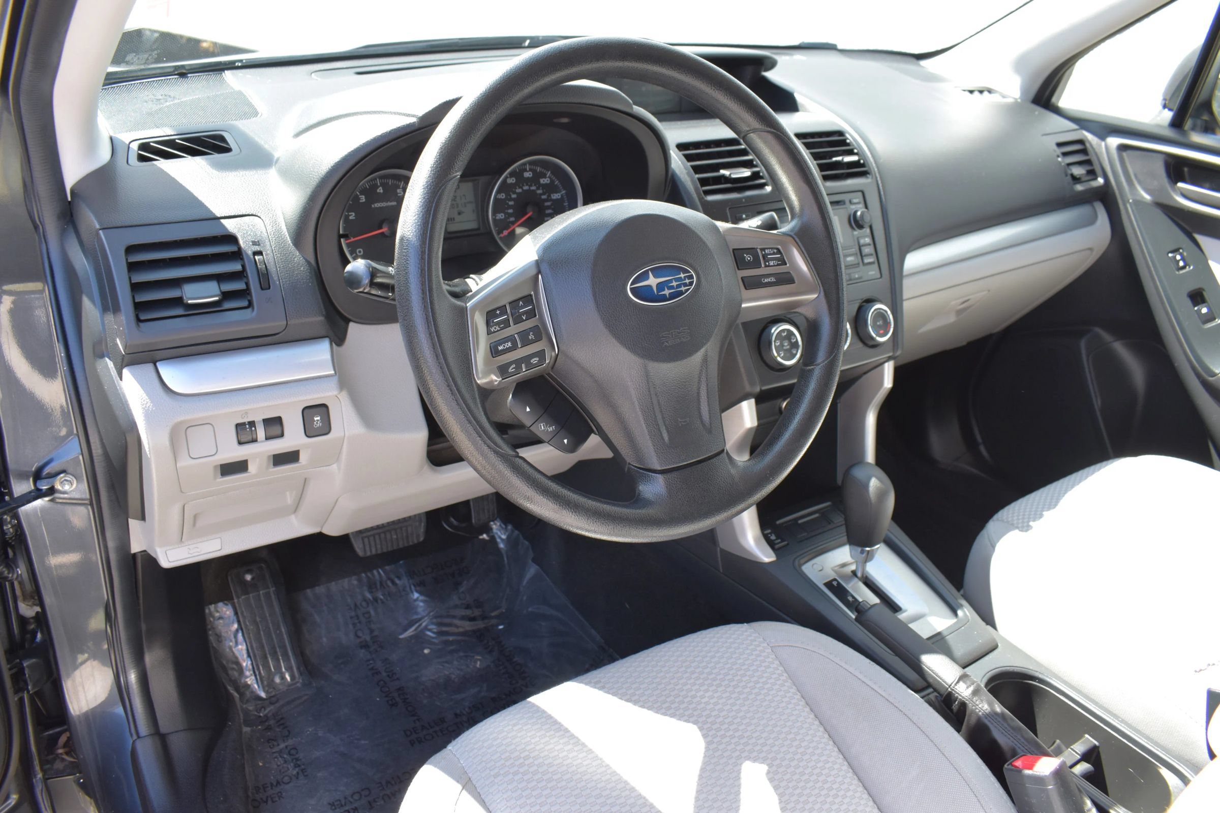 Used 2015 Subaru Forester 2.5i Premium w/ All-Weather Package AWD/4WD image 3