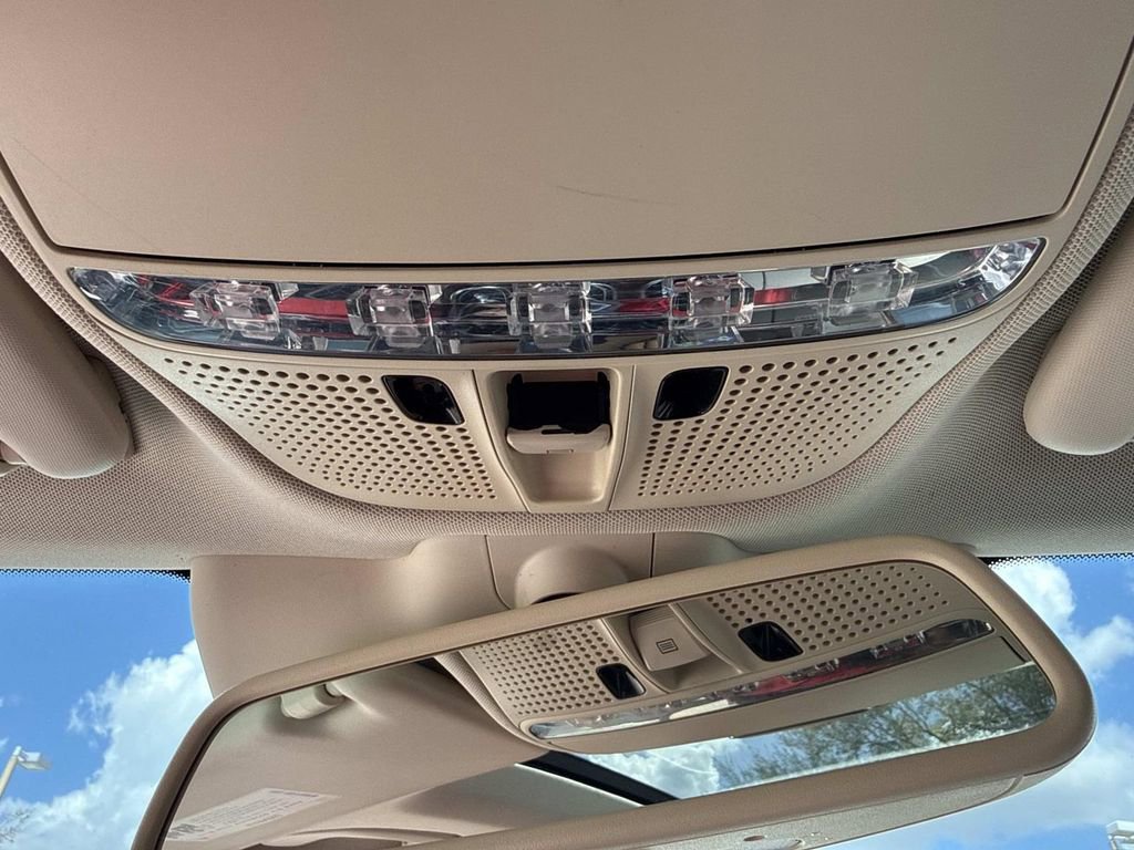 Used 2018 Mercedes-Benz C 300 Sedan image 45