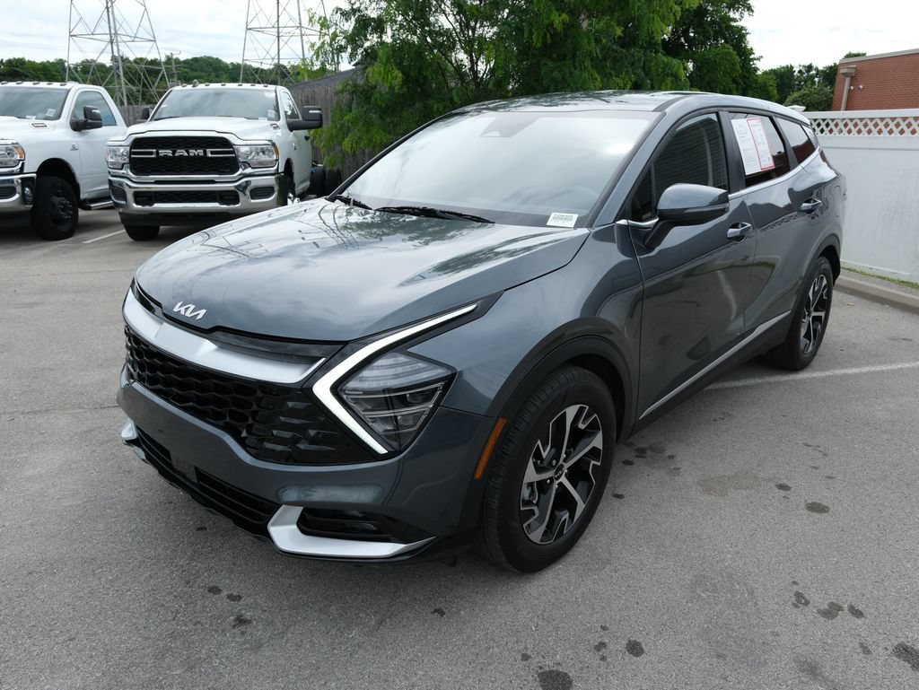 Used 2024 Kia Sportage EX FWD image 11