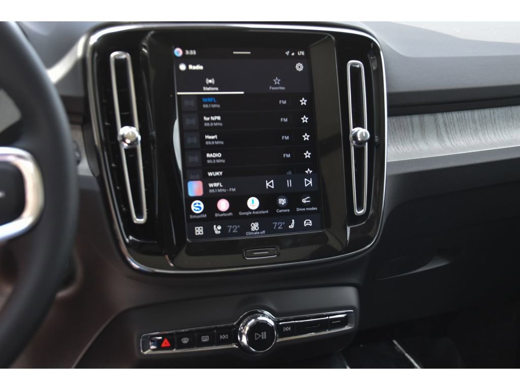 New 2026 Volvo XC40 B5 Core w/ Protection Package Premier AWD/4WD image 16