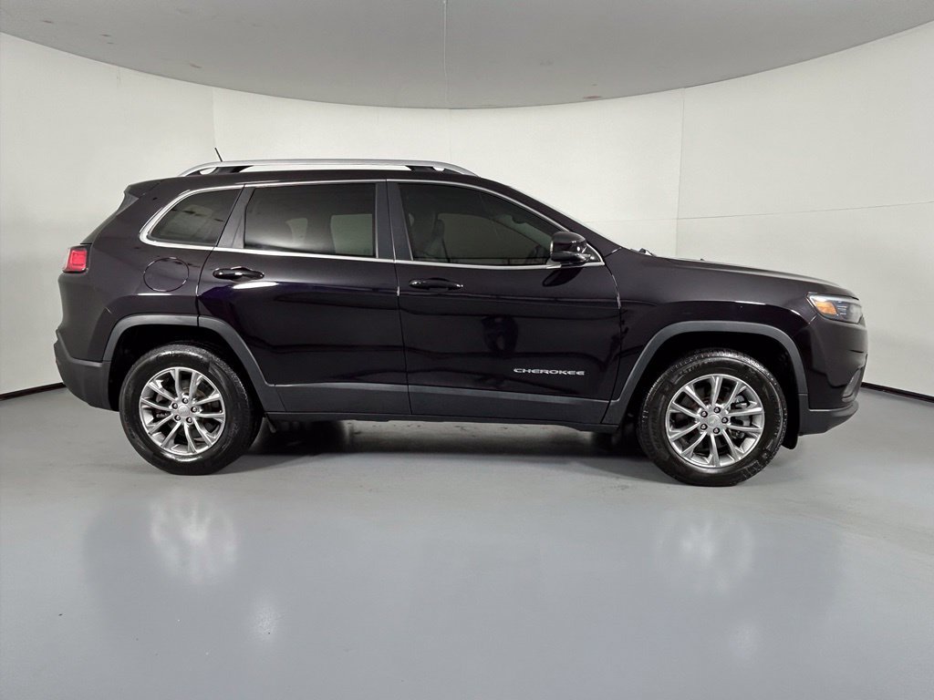 Used 2021 Jeep Cherokee Latitude Lux w/ Sun & Sound Group AWD/4WD image 8