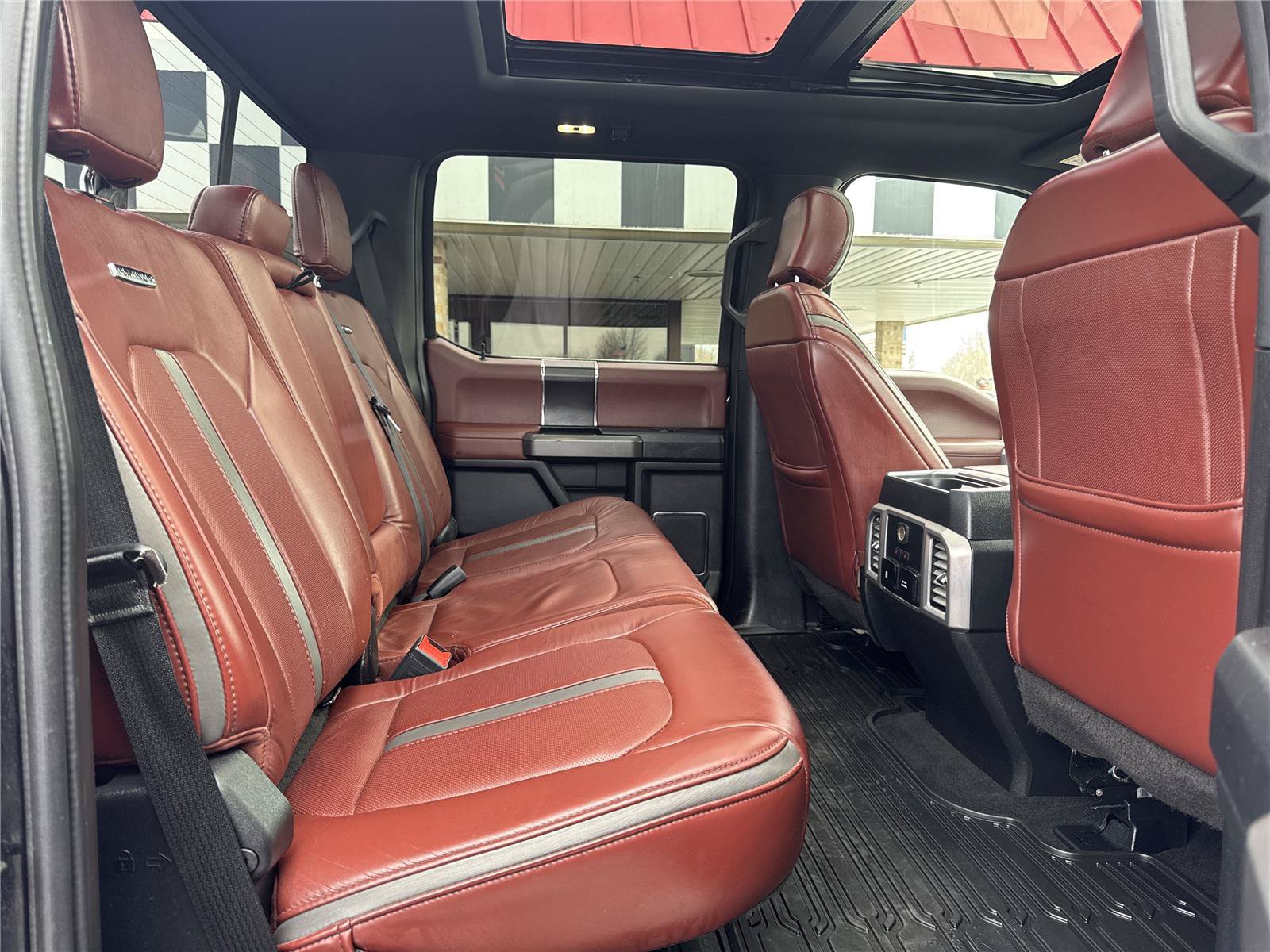 Used 2019 Ford F250 Platinum w/ Platinum Ultimate Package AWD/4WD image 31