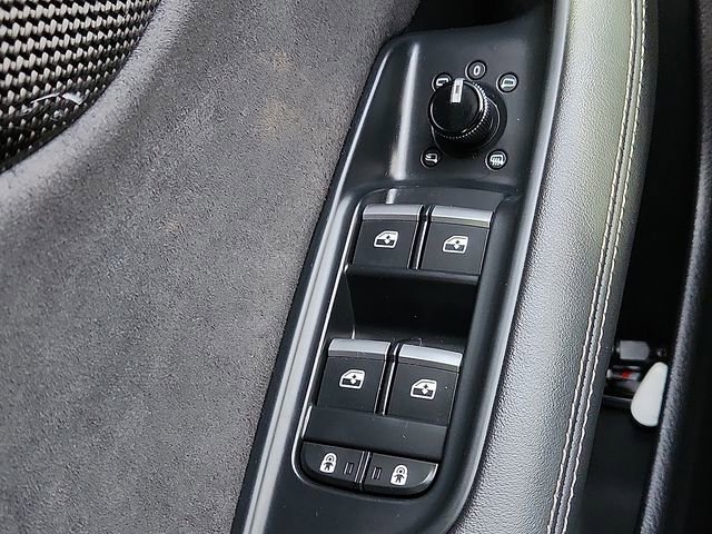 Used 2023 Audi SQ8 Premium Plus w/ Executive Package image 21