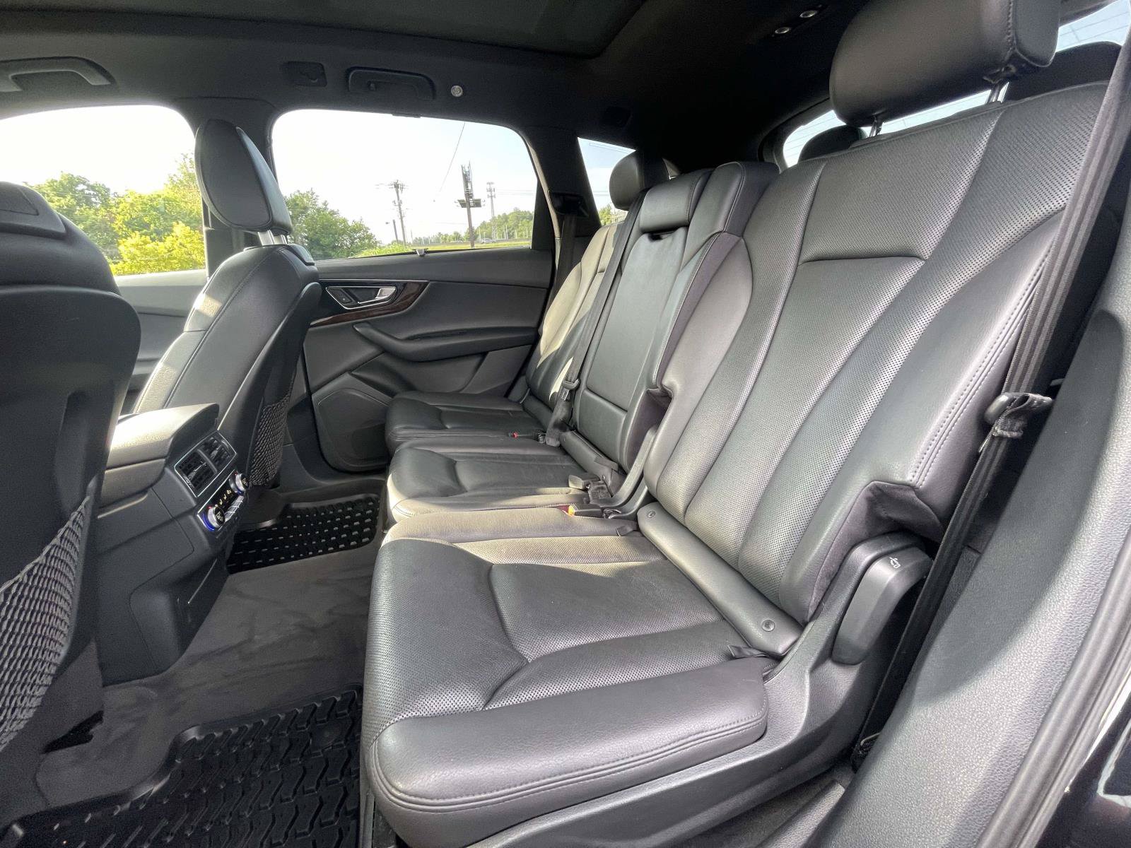 Used 2017 Audi Q7 2.0T Premium Plus AWD/4WD image 11