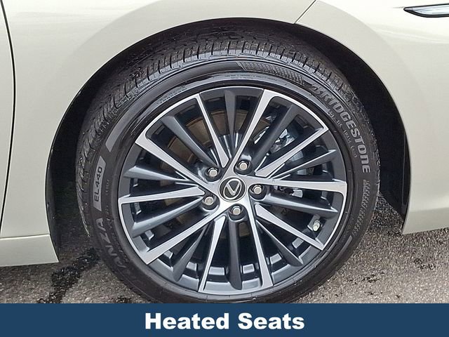 Used 2025 Lexus ES 300h w/ Premium Package image 10