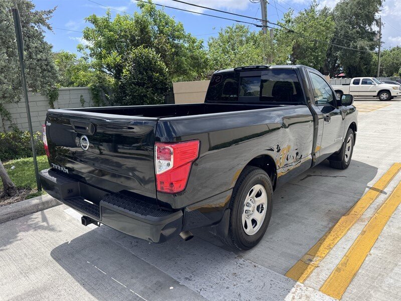 Used 2017 Nissan Titan S RWD image 5