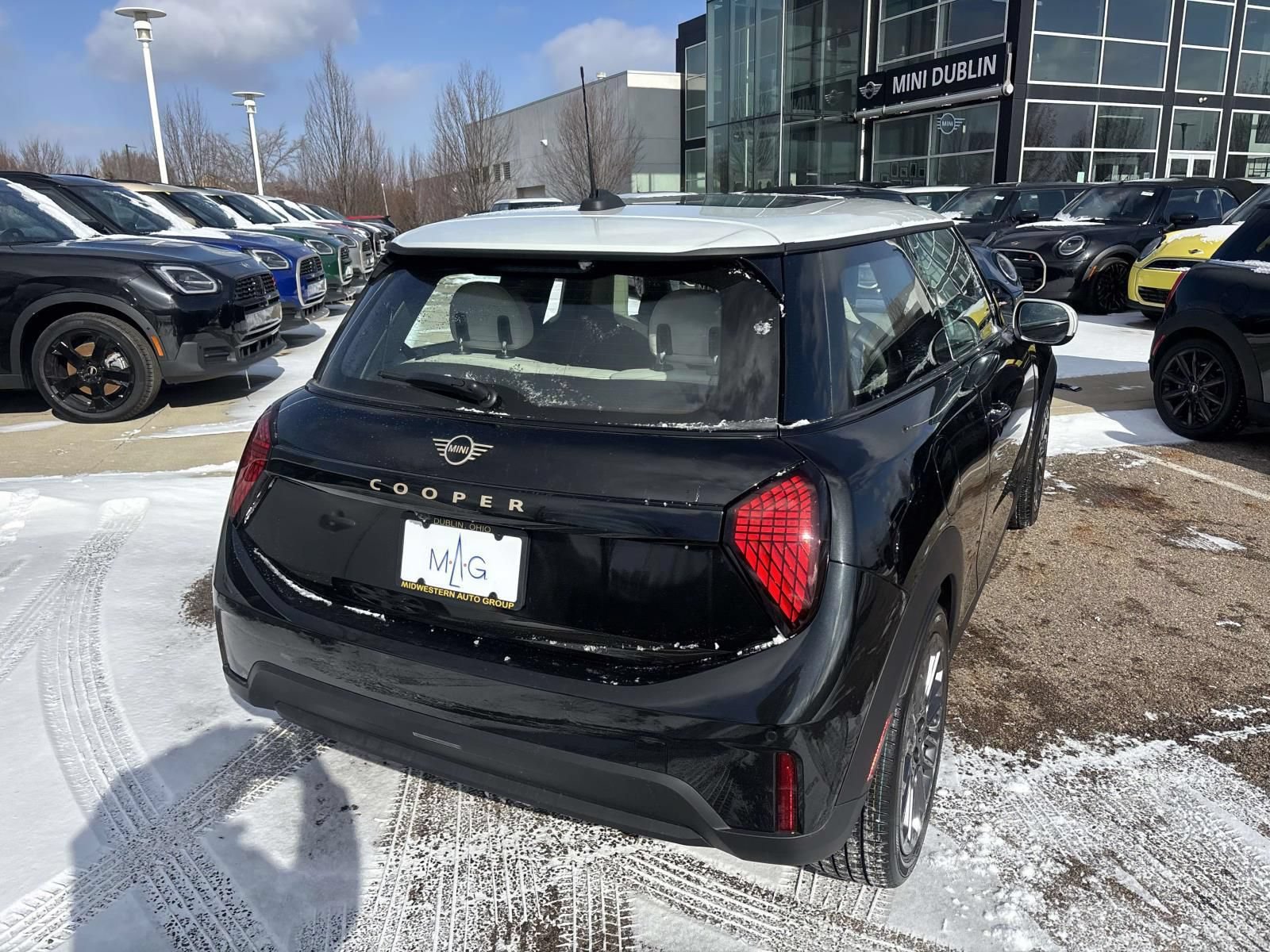 New 2026 MINI Cooper 2-Door Hardtop FWD image 7