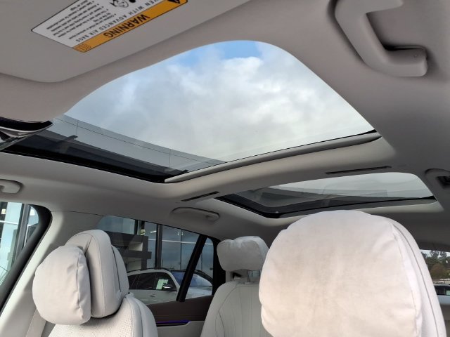 Certified 2023 Mercedes-Benz EQS 580 4MATIC SUV image 14